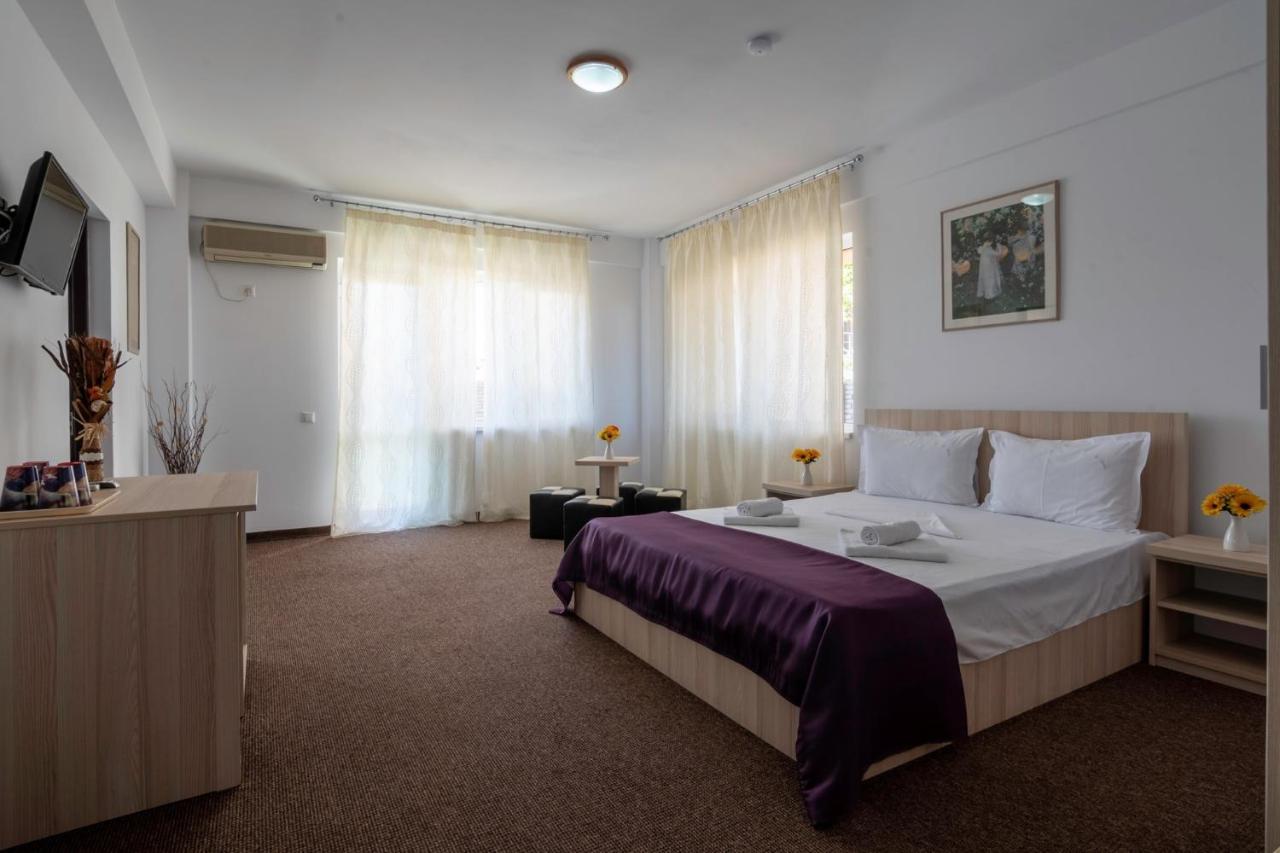 Casa El Greco Hotel Костинещи Екстериор снимка