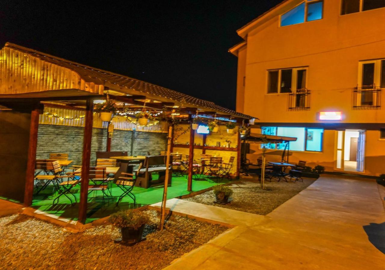 Casa El Greco Hotel Костинещи Екстериор снимка